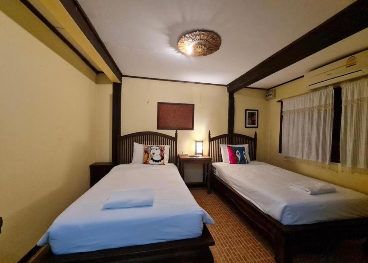 Ostello Nearthepark Boutique House Chiang Mai Esterno foto