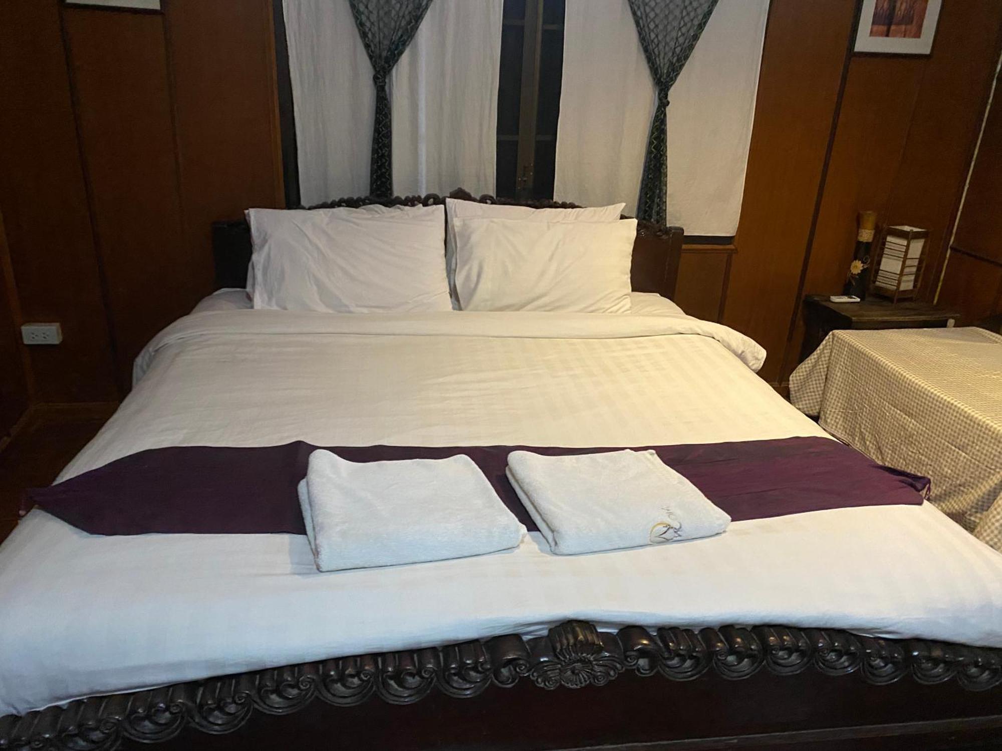 Ostello Nearthepark Boutique House Chiang Mai Esterno foto