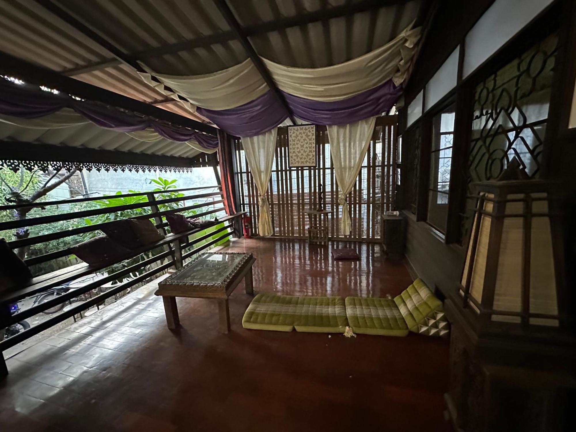 Ostello Nearthepark Boutique House Chiang Mai Esterno foto